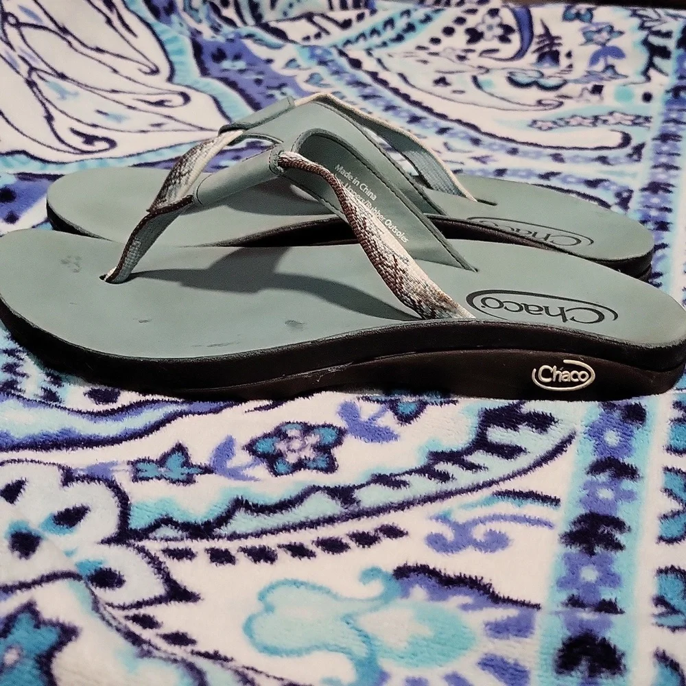 Chacos flip-flops - Picture 1 of 4
